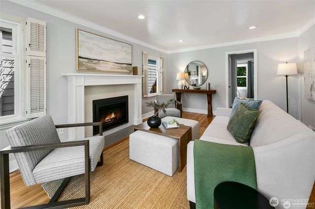 647 NW 51st Street, Seattle, WA 98107