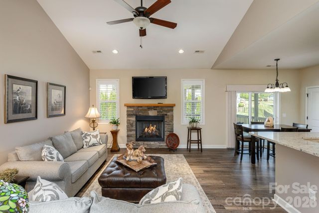 31 BLACK IRON Lane, Hendersonville, NC 28792