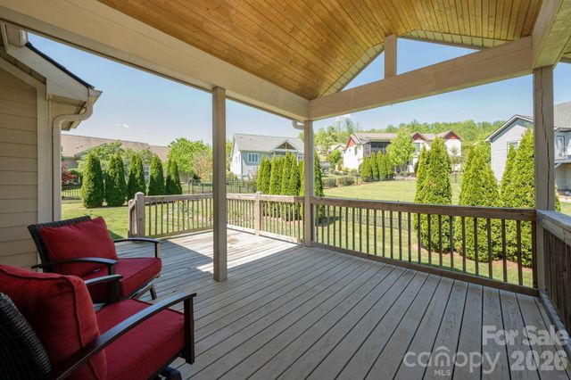 31 BLACK IRON Lane, Hendersonville, NC 28792