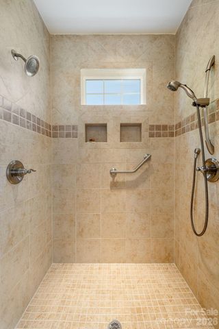 31 BLACK IRON Lane, Hendersonville, NC 28792