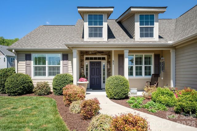 31 BLACK IRON Lane, Hendersonville, NC 28792