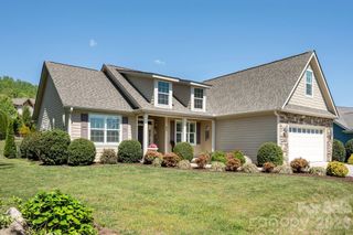 31 BLACK IRON Lane, Hendersonville, NC 28792