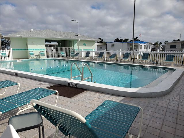 316 DANUBE CIRCLE, Bradenton, FL 34207