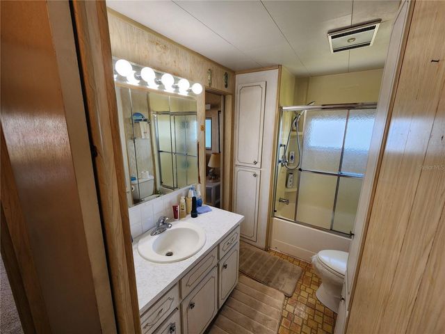 316 DANUBE CIRCLE, Bradenton, FL 34207