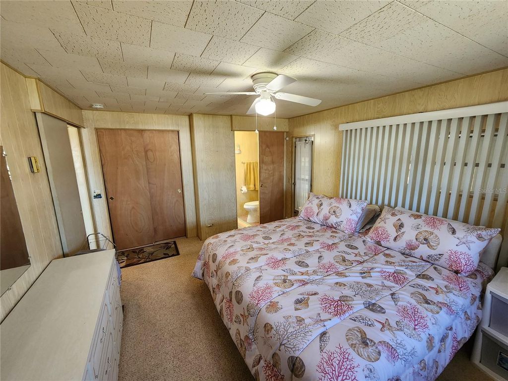 Image 19 of property listing at 316 DANUBE CIRCLE, Bradenton, FL 34207