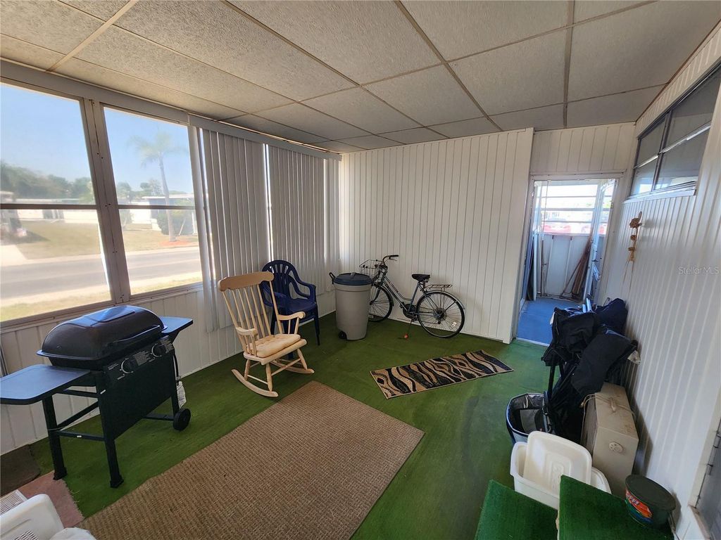 Image 25 of property listing at 316 DANUBE CIRCLE, Bradenton, FL 34207