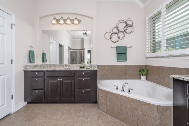 1244 Naranjo DR, Georgetown, TX 78628