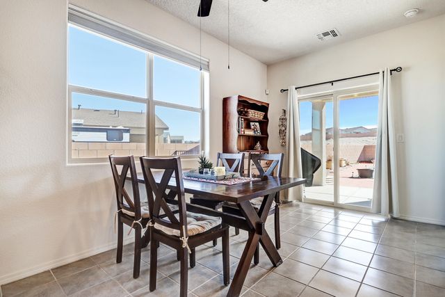 71 Tome Vista Drive, Los Lunas, NM 87031