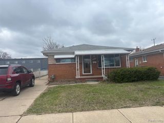 8847 Woodbine, Redford, MI 48239