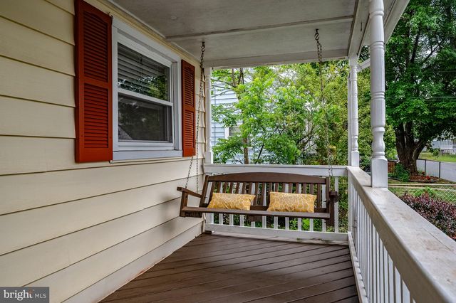 112 LUXOR ST, Manassas Park, VA 20111