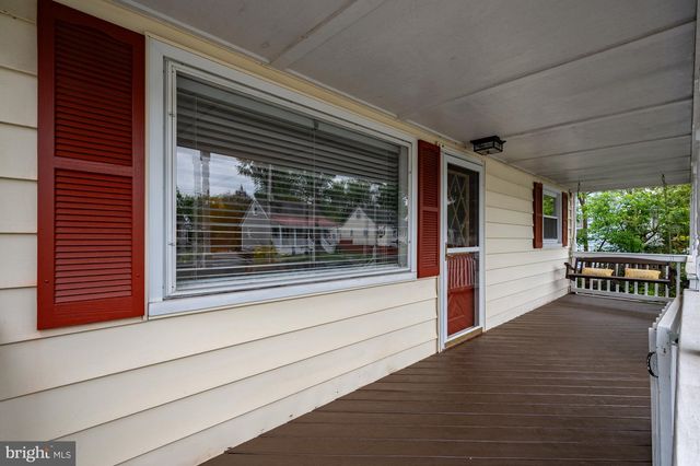 112 LUXOR ST, Manassas Park, VA 20111