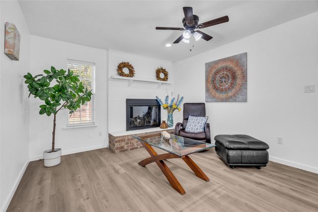 1321 Parkway Court, Arlington, TX 76010