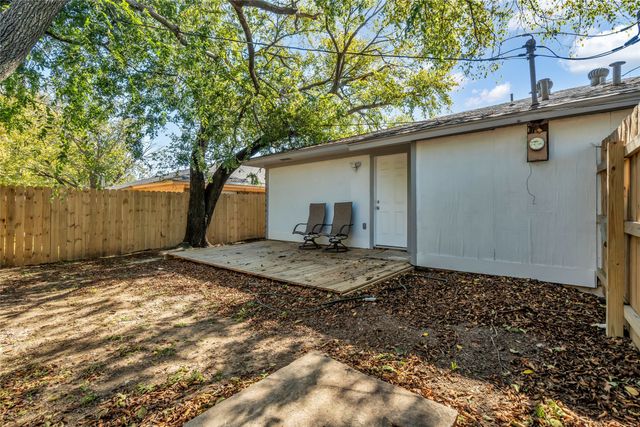 1321 Parkway Court, Arlington, TX 76010