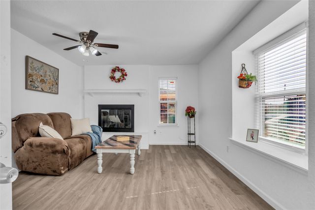 1321 Parkway Court, Arlington, TX 76010