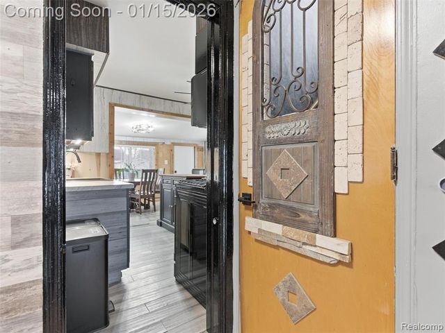 4185 Edmund Street, Wayne, MI 48184