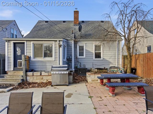 4185 Edmund Street, Wayne, MI 48184