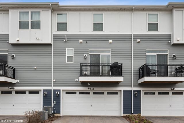 3S616 Everton Drive, Warrenville, IL 60555