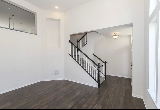 3S616 Everton Drive, Warrenville, IL 60555