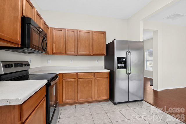 9107 Newfield Street, Charlotte, NC 28216