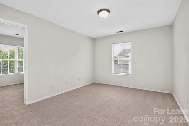 9107 Newfield Street, Charlotte, NC 28216
