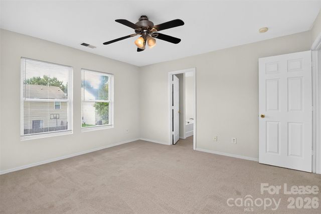 9107 Newfield Street, Charlotte, NC 28216