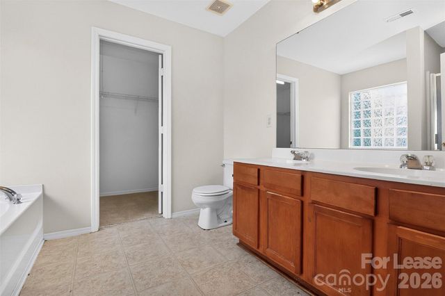 9107 Newfield Street, Charlotte, NC 28216