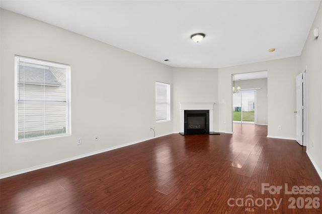 9107 Newfield Street, Charlotte, NC 28216