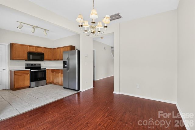 9107 Newfield Street, Charlotte, NC 28216