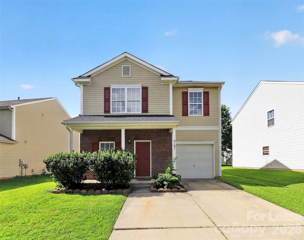 9107 Newfield Street, Charlotte, NC 28216