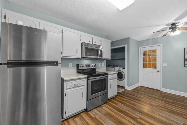 105 Good Hope Cemetery Rd, Oak Grove, KY 42262