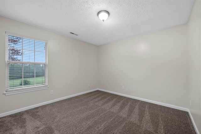 105 Good Hope Cemetery Rd, Oak Grove, KY 42262