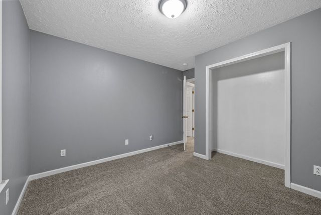 105 Good Hope Cemetery Rd, Oak Grove, KY 42262