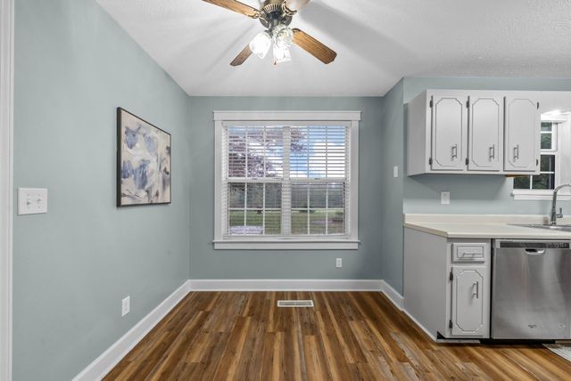 105 Good Hope Cemetery Rd, Oak Grove, KY 42262