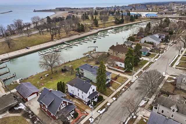 4509 5th AVENUE, Kenosha, WI 53140
