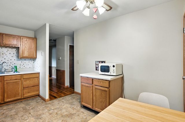 8 E ALHAMBRA DR, Columbia, MO 65203