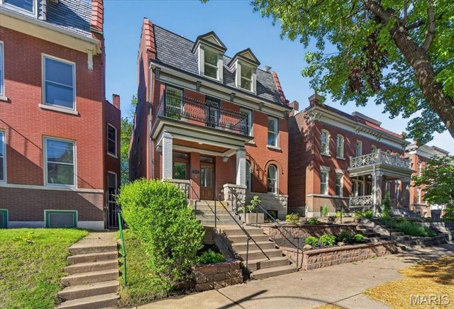 3441 Crittenden Street, St Louis, MO 63118
