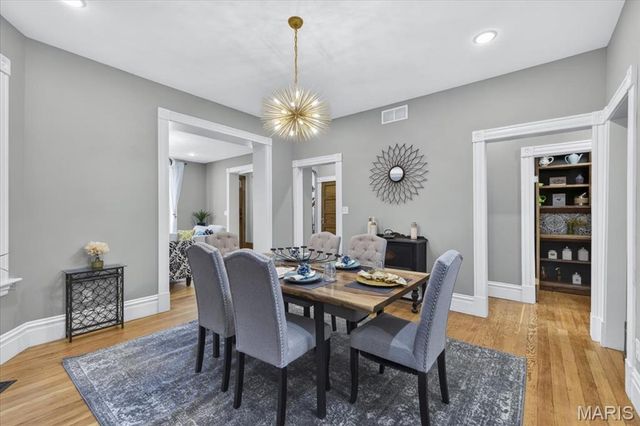 3441 Crittenden Street, St Louis, MO 63118