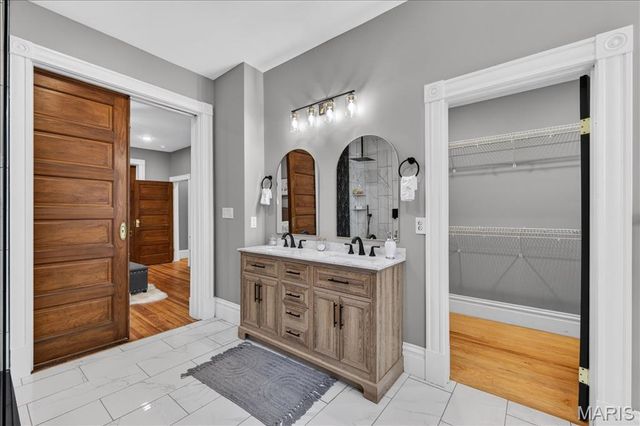3441 Crittenden Street, St Louis, MO 63118