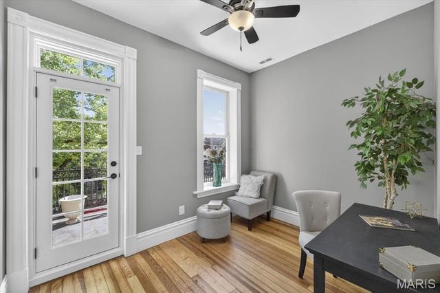 3441 Crittenden Street, St Louis, MO 63118