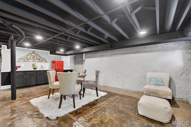 3441 Crittenden Street, St Louis, MO 63118