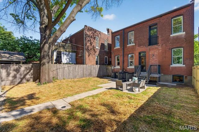 3441 Crittenden Street, St Louis, MO 63118