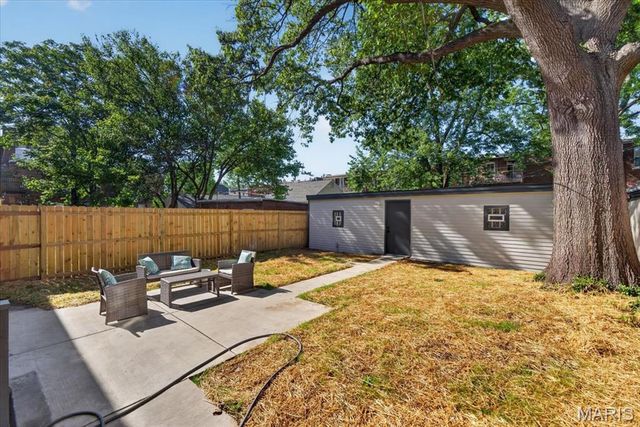 3441 Crittenden Street, St Louis, MO 63118