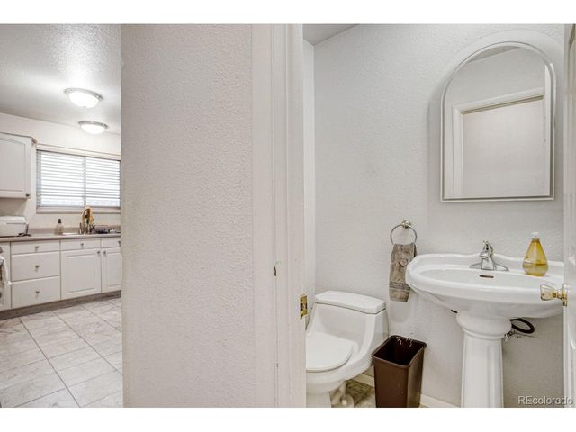 513 S Magnolia Ln, Denver, CO 80224