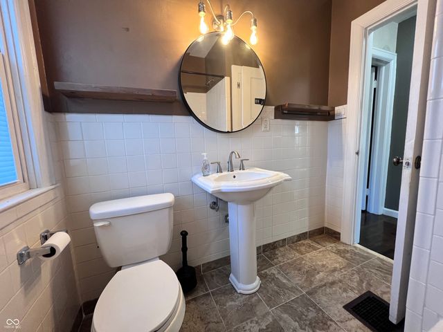 1524 E 46th Street, Indianapolis, IN 46205