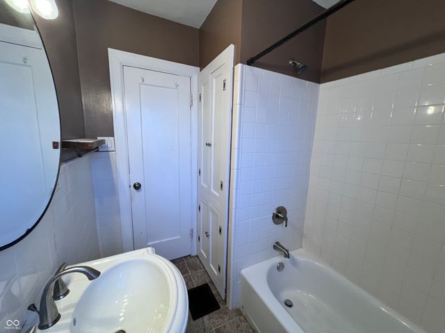 1524 E 46th Street, Indianapolis, IN 46205