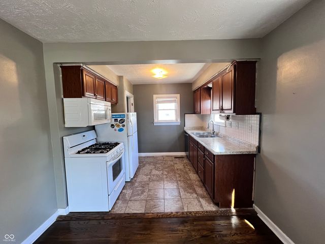 1524 E 46th Street, Indianapolis, IN 46205