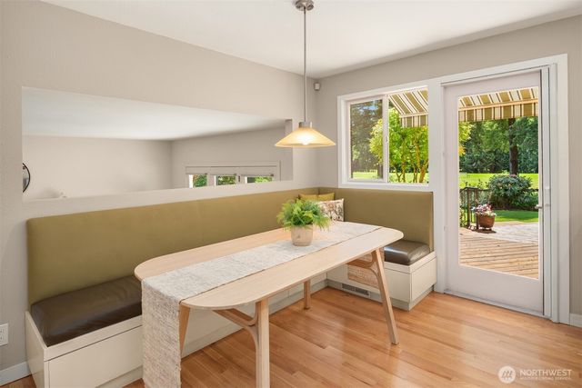 14045 NE 61st Street, Redmond, WA 98052