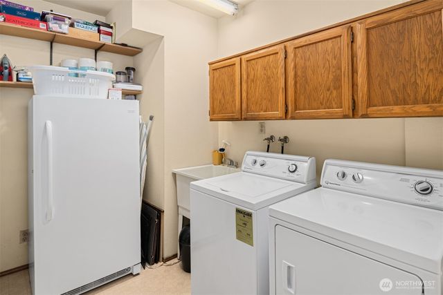 14045 NE 61st Street, Redmond, WA 98052