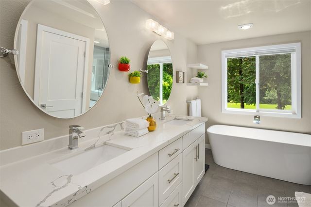 14045 NE 61st Street, Redmond, WA 98052
