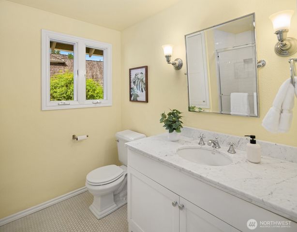 14045 NE 61st Street, Redmond, WA 98052
